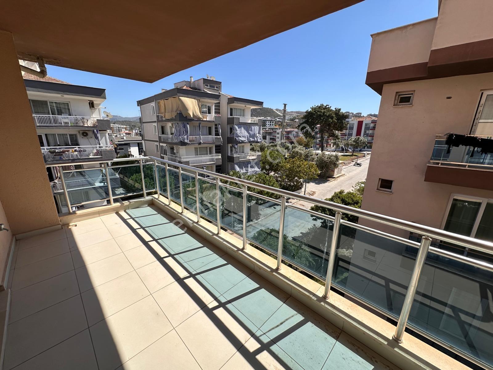 Kuşadası Merkez Full Tadilatlı Kiralık 4+2 Dubleks Daire - Görsel 21