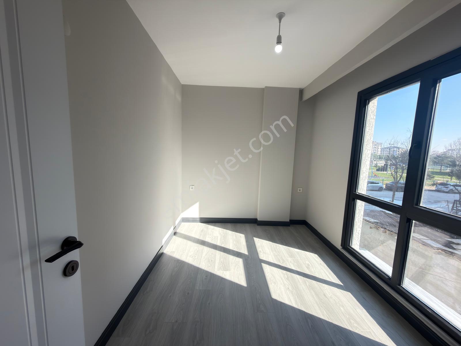 Çerkezköy__merpa İnş.__çarşı Merkezinde_ Acil Satılık_iskanlı_ Sıfır 1+1 - Görsel 3