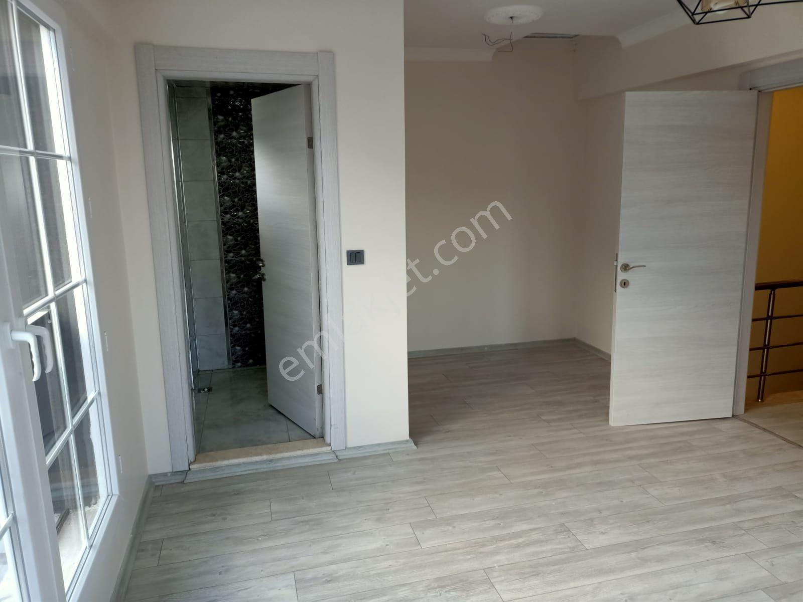 Yeni Projelerle Değerlenen Huzurlu Bölgede 4+1 Doğalgazlı Villa - Görsel 11