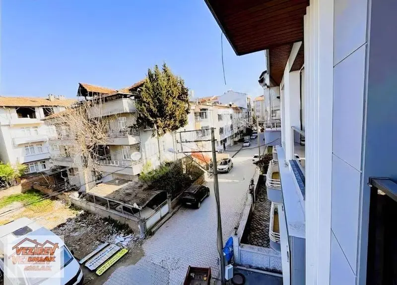 Vezirev Emlak 'tan Cumhuriyet Mah. 2+0 Kiracılı Sıfır Daire - Görsel 3