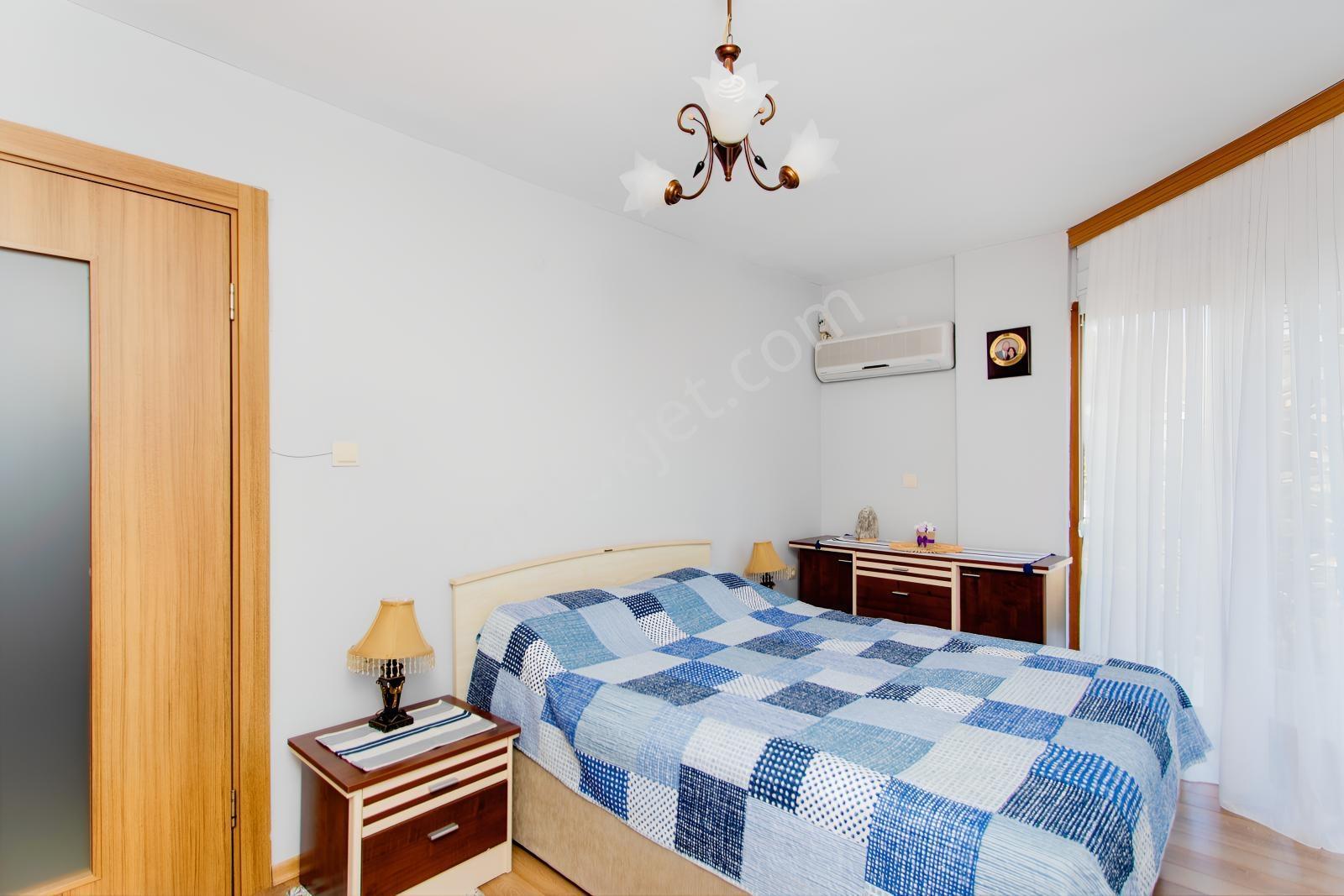 Foça Ata Özgür Sitesinde Satılık 3+1 Villa - Görsel 26