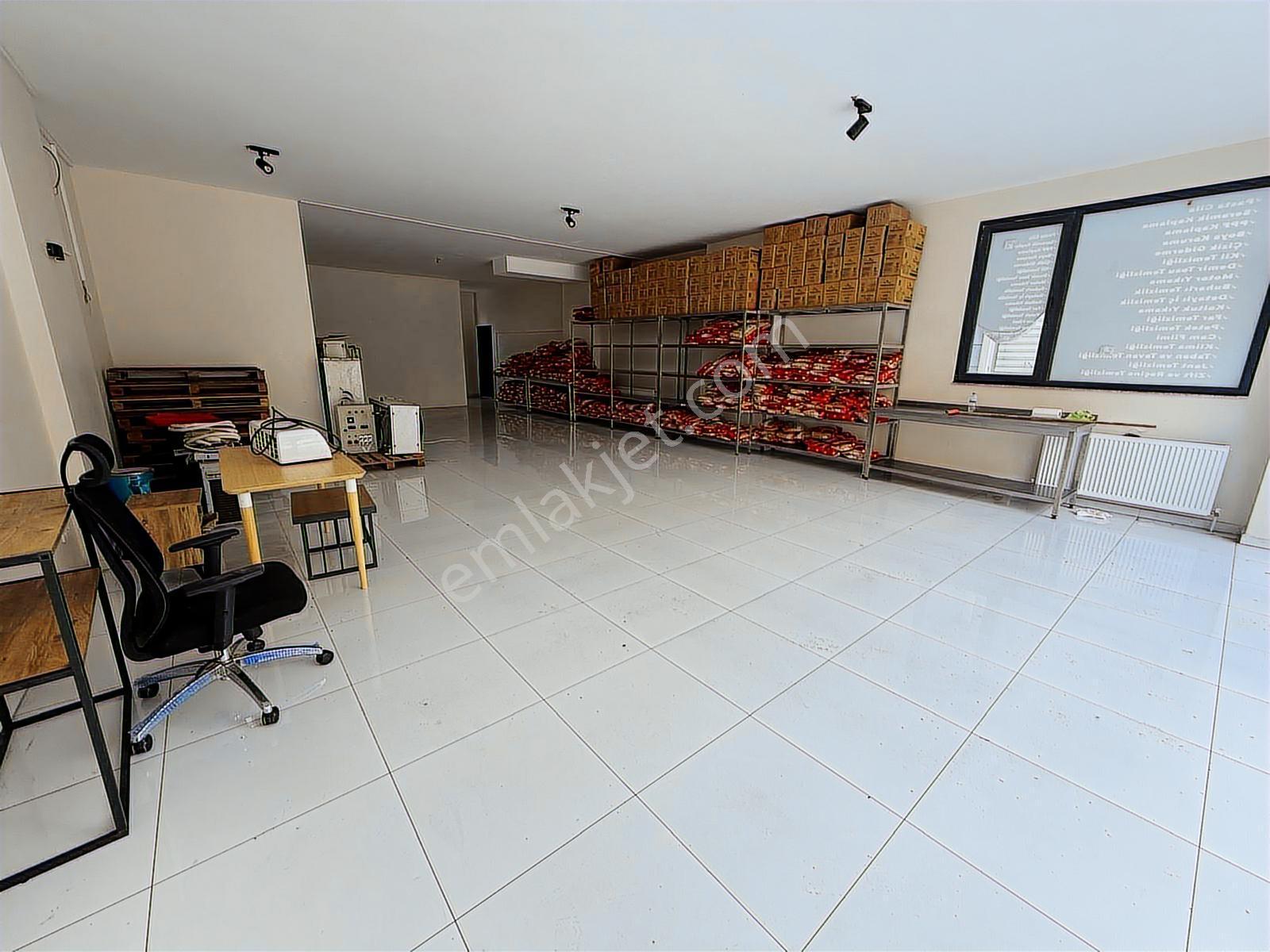 West Marinaya Yakın Merkezi Konumda 120 M2 Kiralık Dükkan !! - Görsel 5