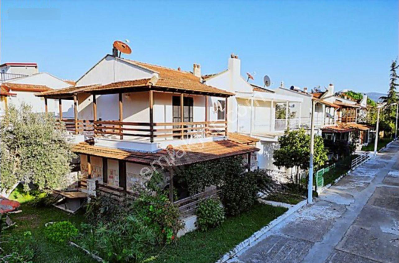 Denize Sıfır Prestijli Sitede 3+1 Yazlık