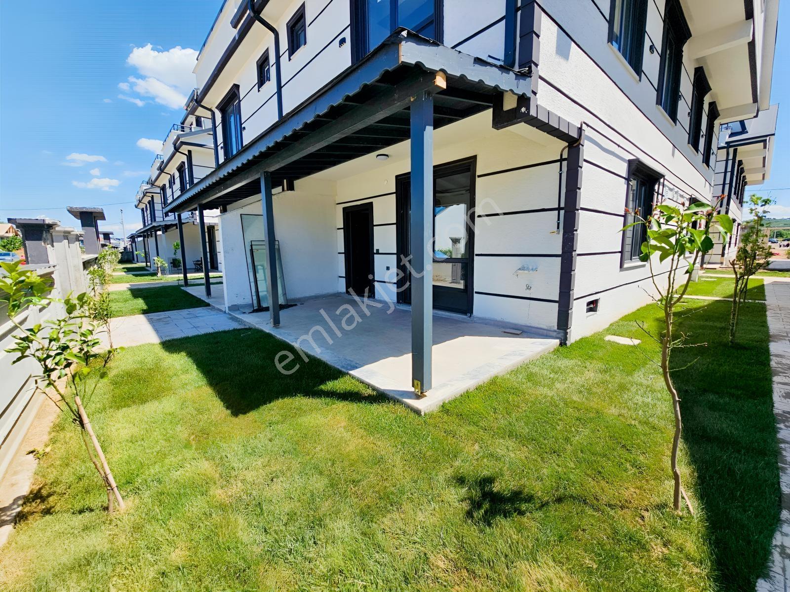 Deniz'den 4+1 Ön Cephe , Yerden Isıtmalı,bahçeli Villa - Görsel 12