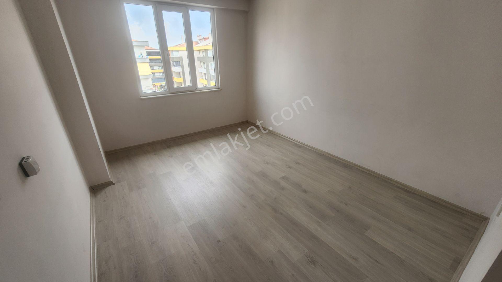 Karaca'dan Erenler Mahallesi 3+1 Kiralık Ara Kat Daire - Görsel 10