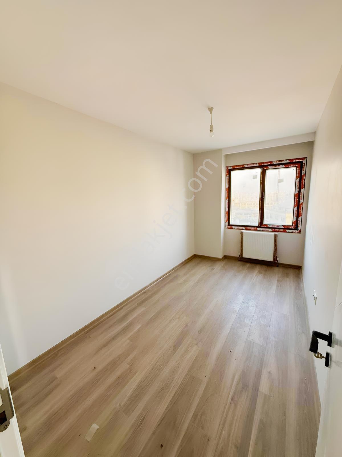 Mahmutbey - Güneşli / 3+1 100 M² Sıfır İki Balkonlu / Revan Park - Görsel 13
