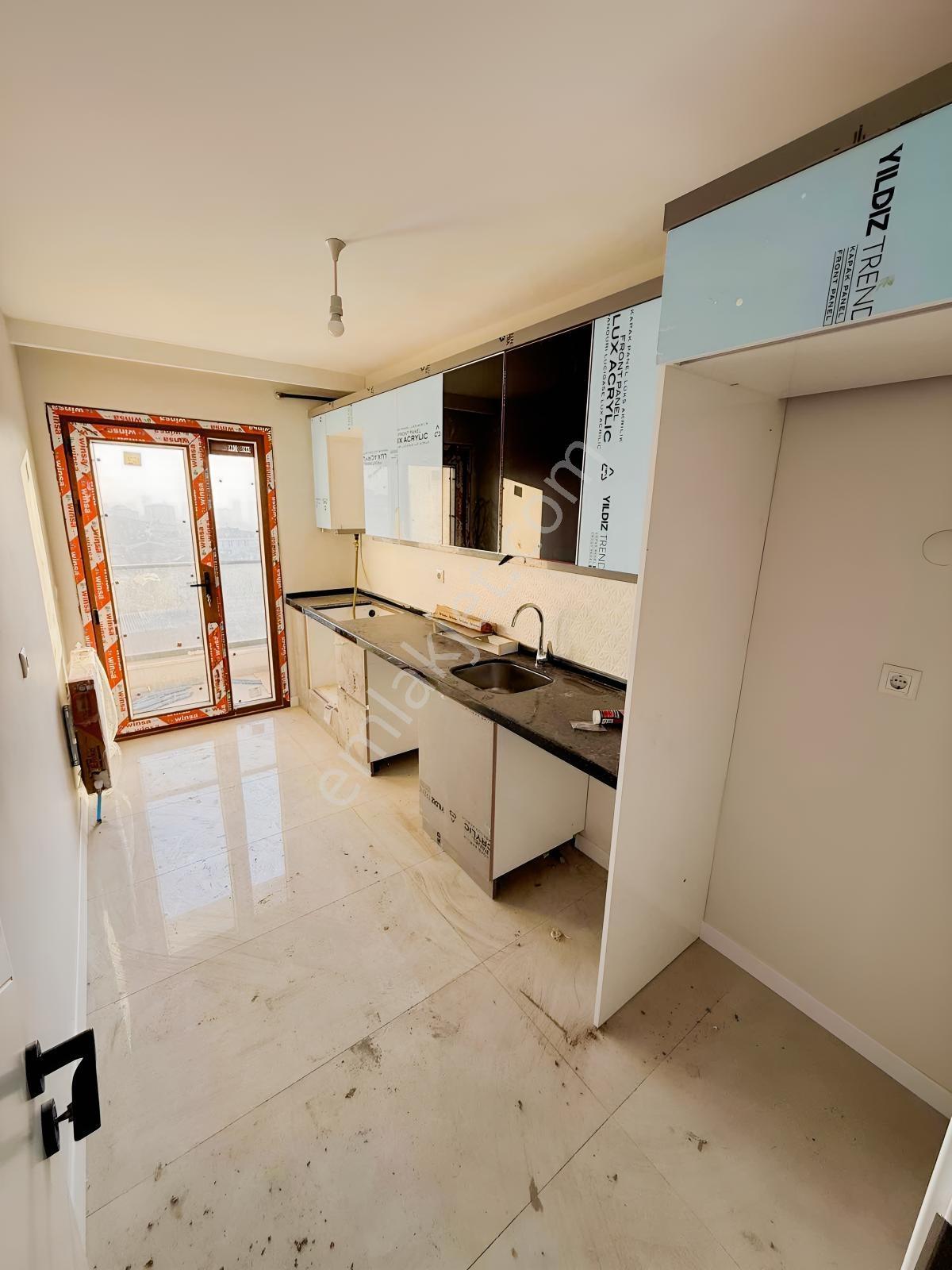 Mahmutbey - Güneşli / 3+1 100 M² Sıfır İki Balkonlu / Revan Park - Görsel 14