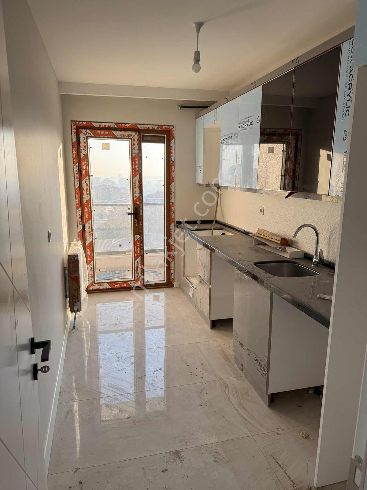 Mahmutbey - Güneşli / 3+1 100 M² Sıfır İki Balkonlu / Revan Park - Görsel 28