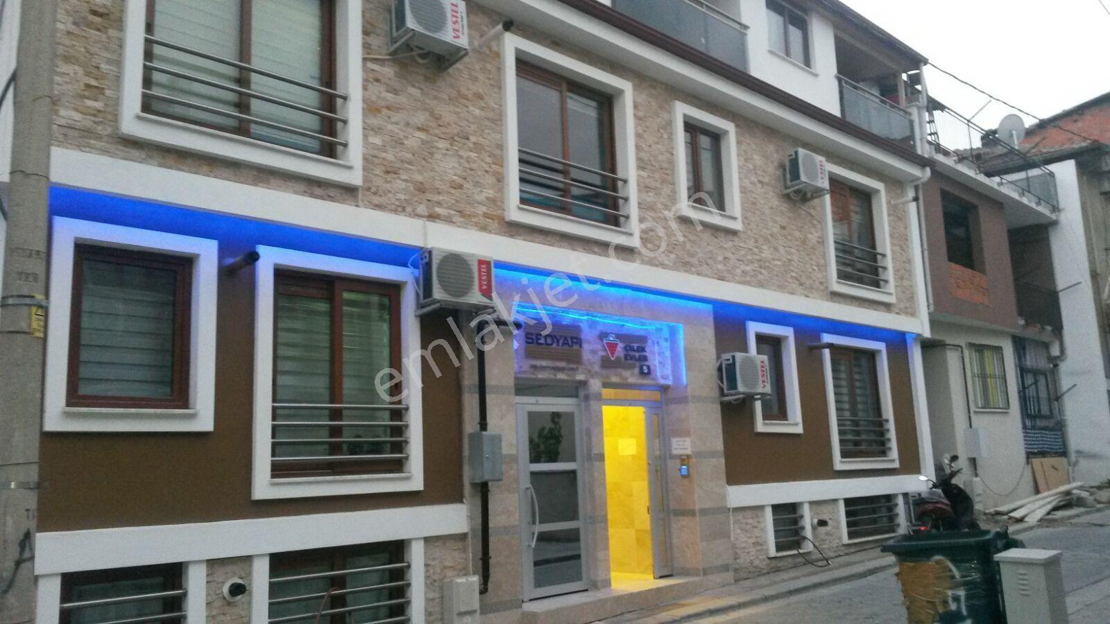 Denizli Cinar Hacikaplanlar Mahallesin`de 2+1 Esyali Apart Daire Arakat Dubleks