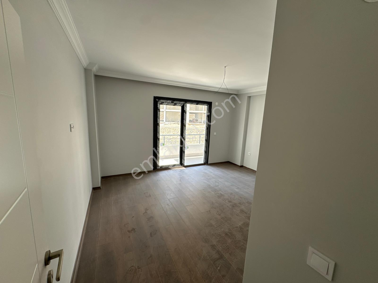 Trabzon Yalıncak'ta Kiralık 4+1 Sıfır Daire - Görsel 13