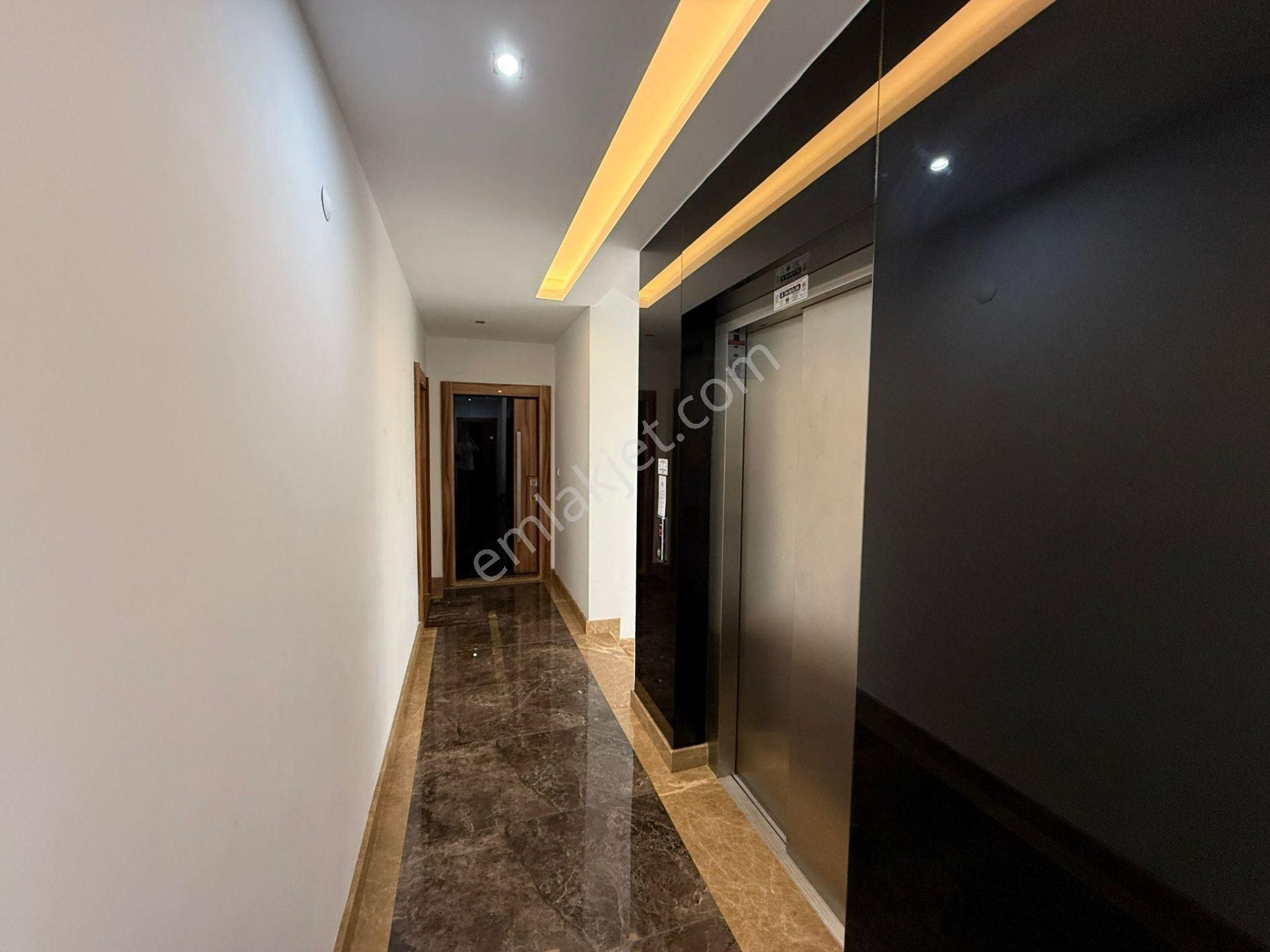 Alanya Güllerpınarı'nda Denize 50 M Site İçinde Eşyalı 3+1 Daire - Görsel 14
