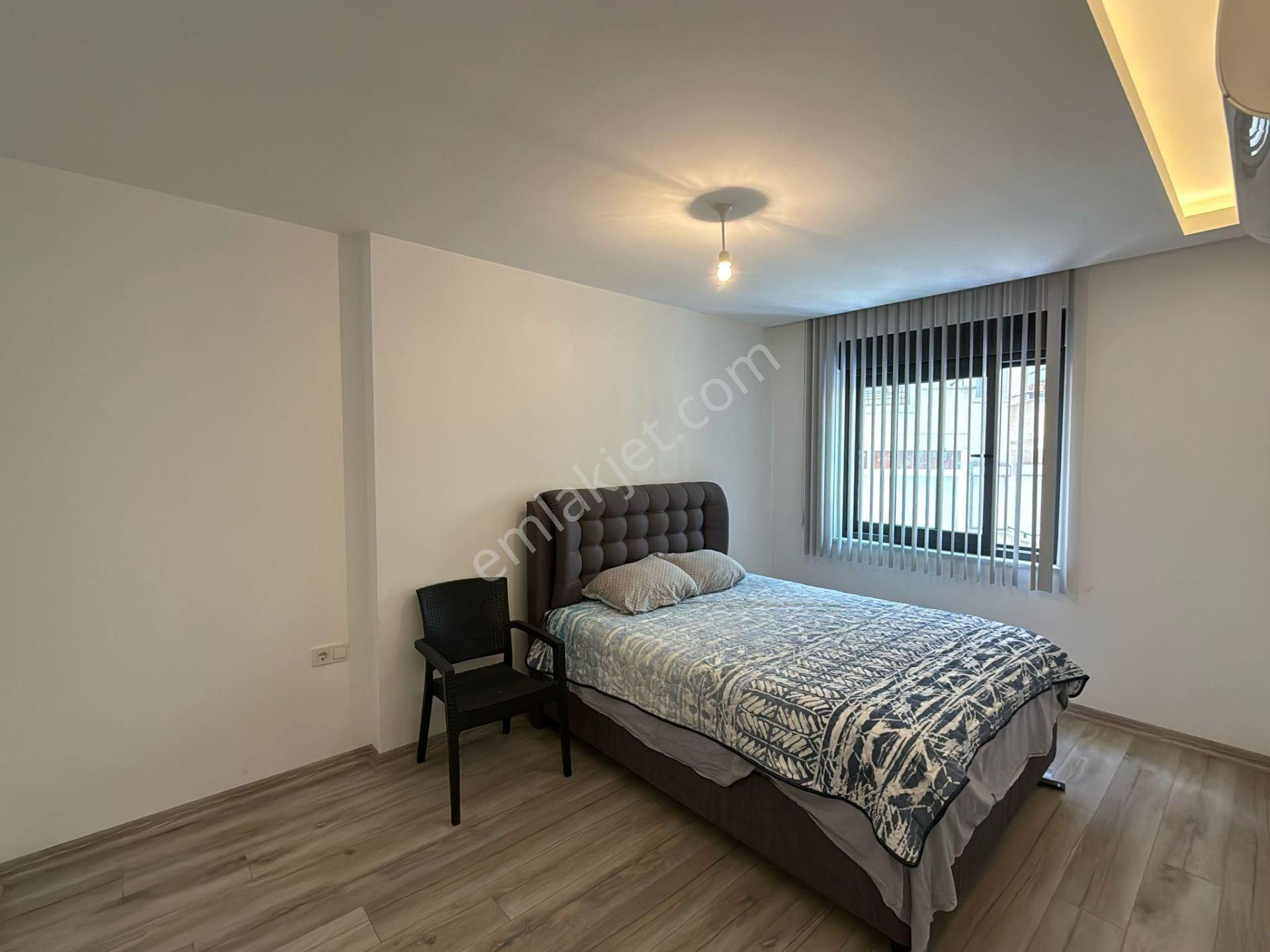 Alanya Güllerpınarı'nda Denize 50 M Site İçinde Eşyalı 3+1 Daire - Görsel 8