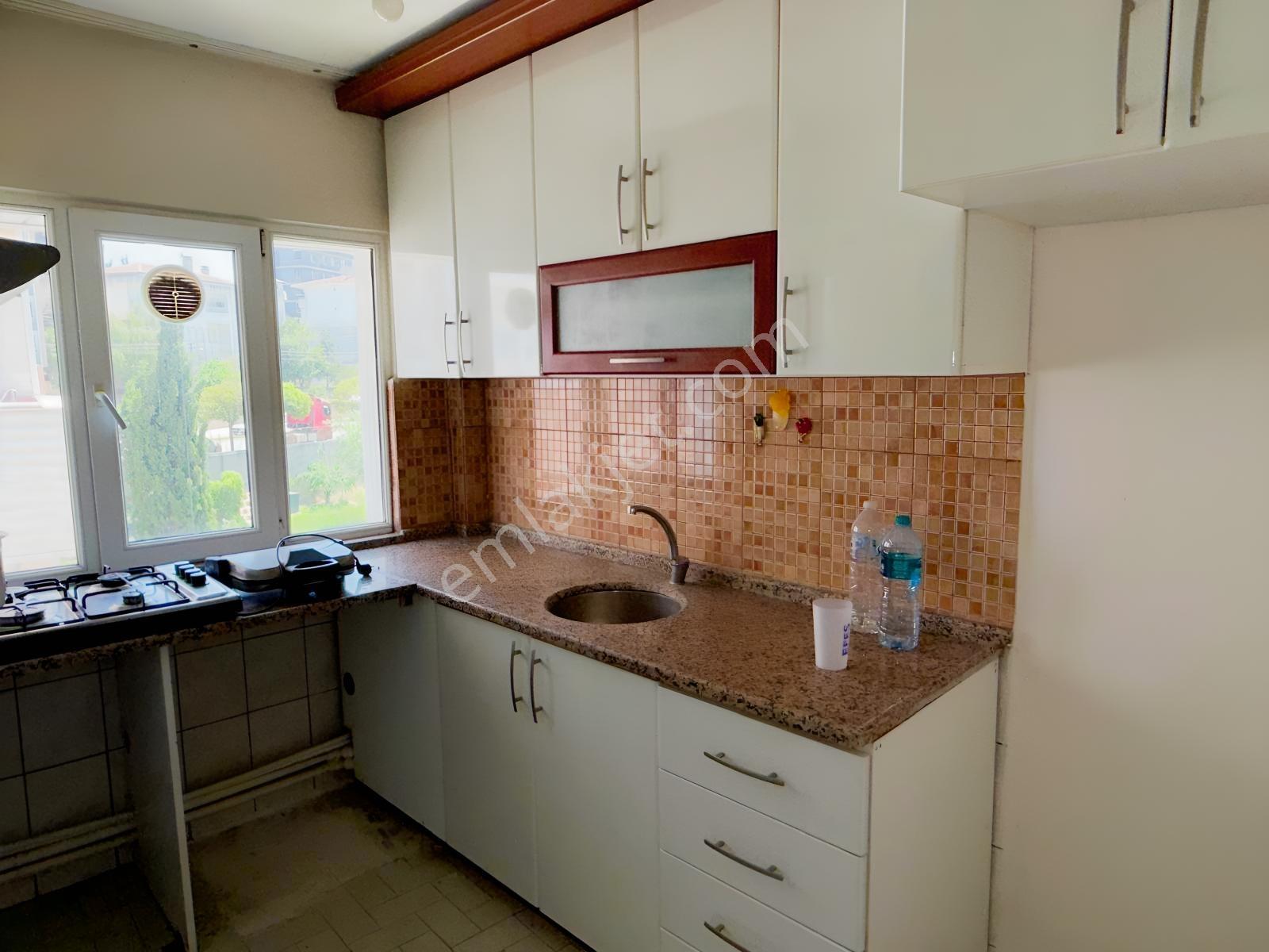 Edirne Fatih Mahallesi Merkezi Konumda Kiralık 3+1 Daire - Görsel 2