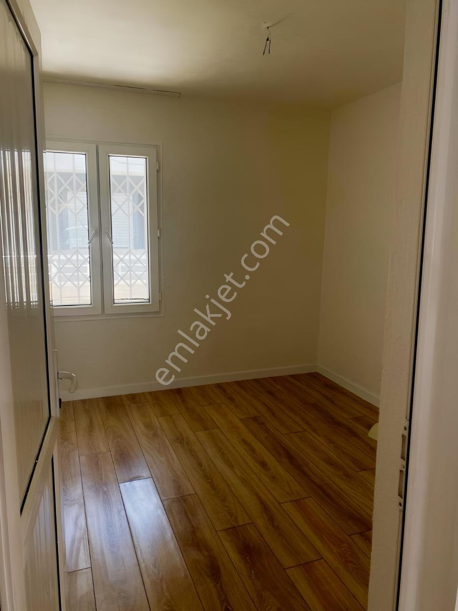 Kuşadası Nazilli Sitesinde Denize 300 M 2+1 Satılık Villa - Görsel 9