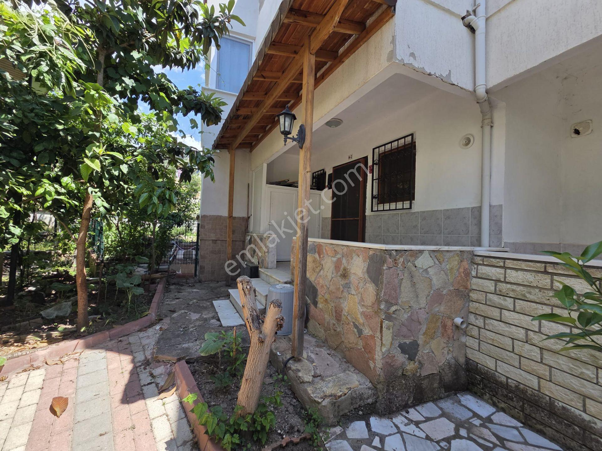 Altınoluk İlkbahar Dan Denize 150 Metre Bahçeli Fırsat İkiz Villa - Görsel 11