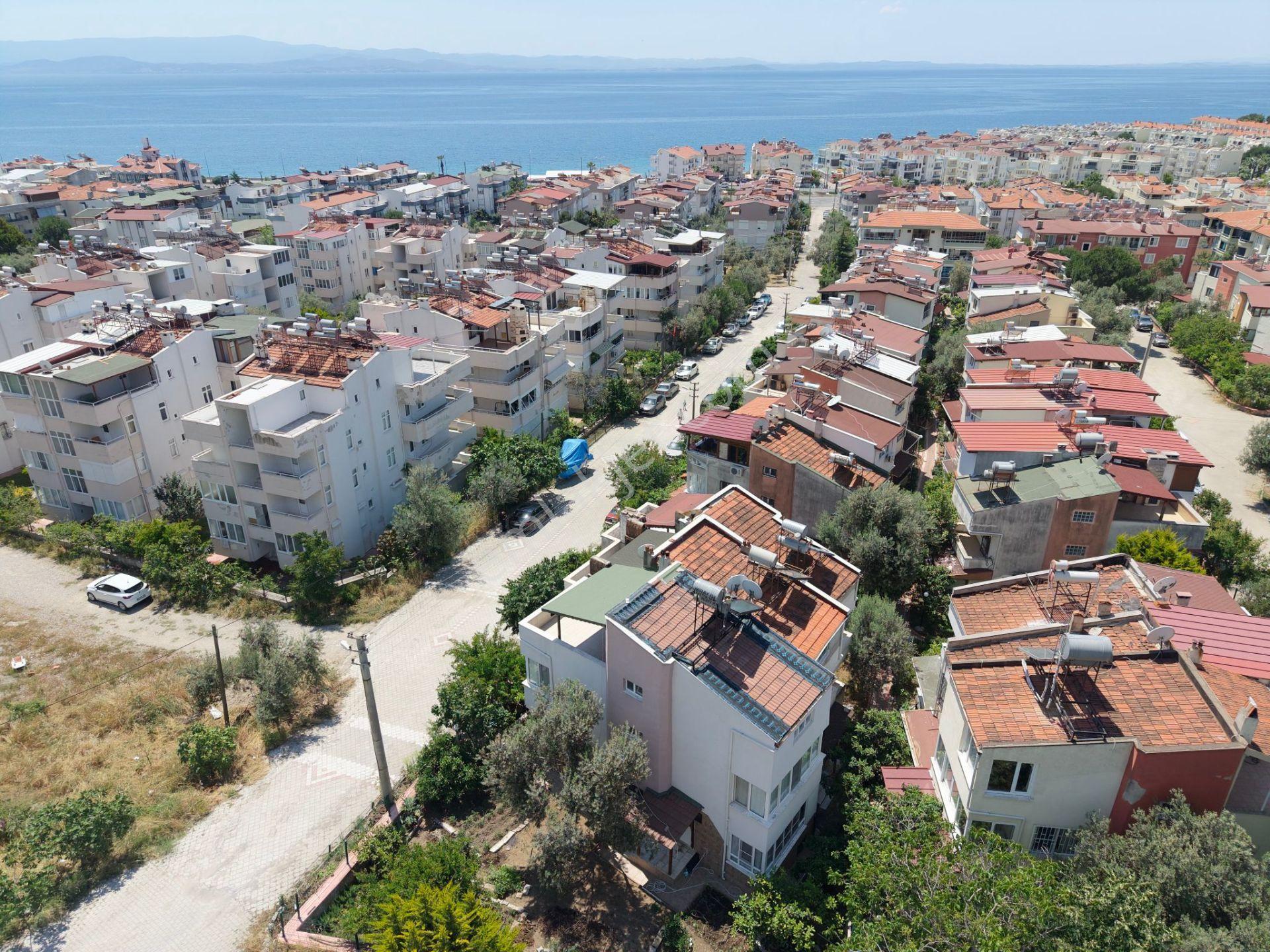 Altınoluk İlkbahar Dan Denize 150 Metre Bahçeli Fırsat İkiz Villa - Görsel 7