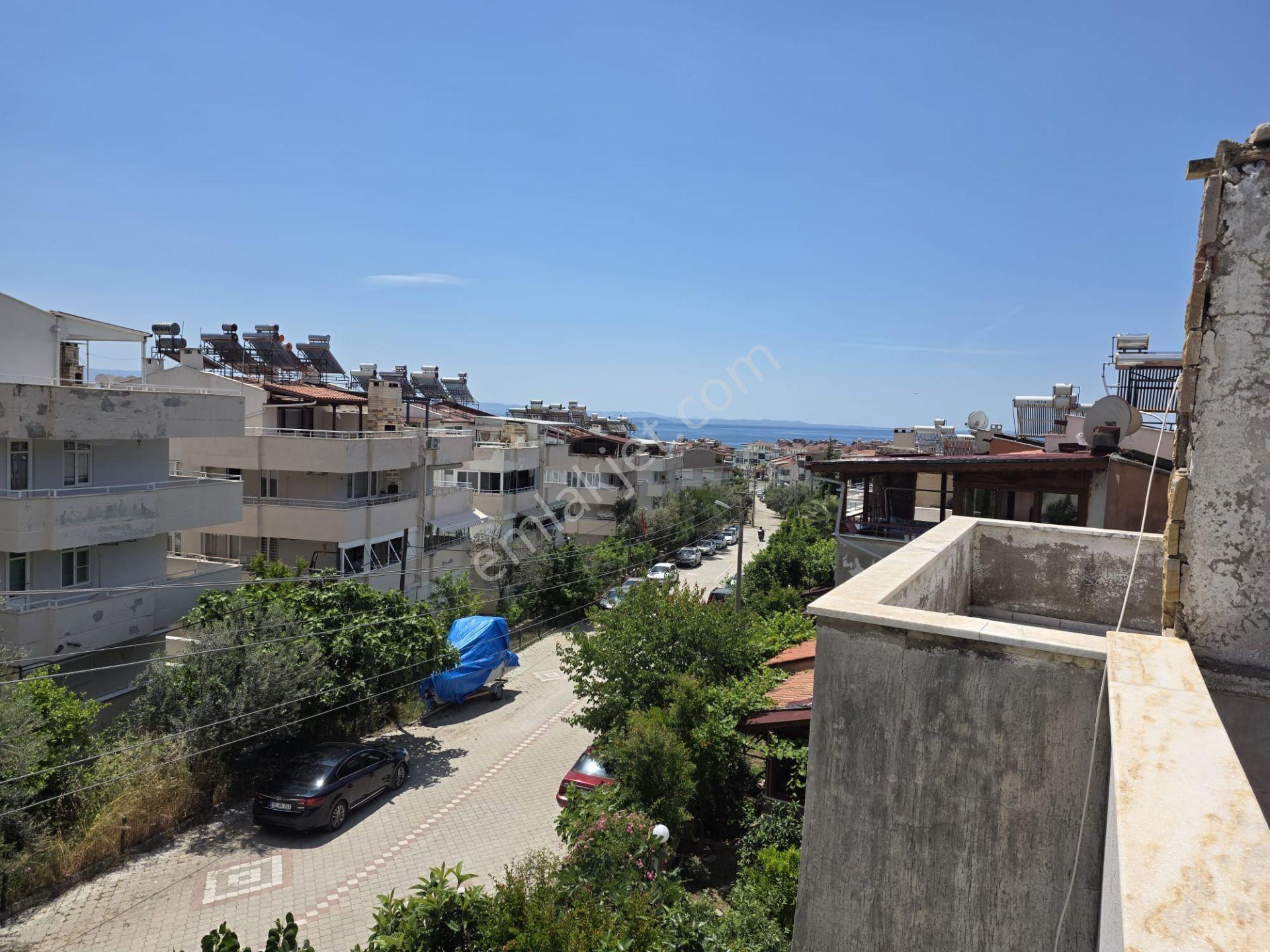 Altınoluk İlkbahar Dan Denize 150 Metre Bahçeli Fırsat İkiz Villa - Görsel 14