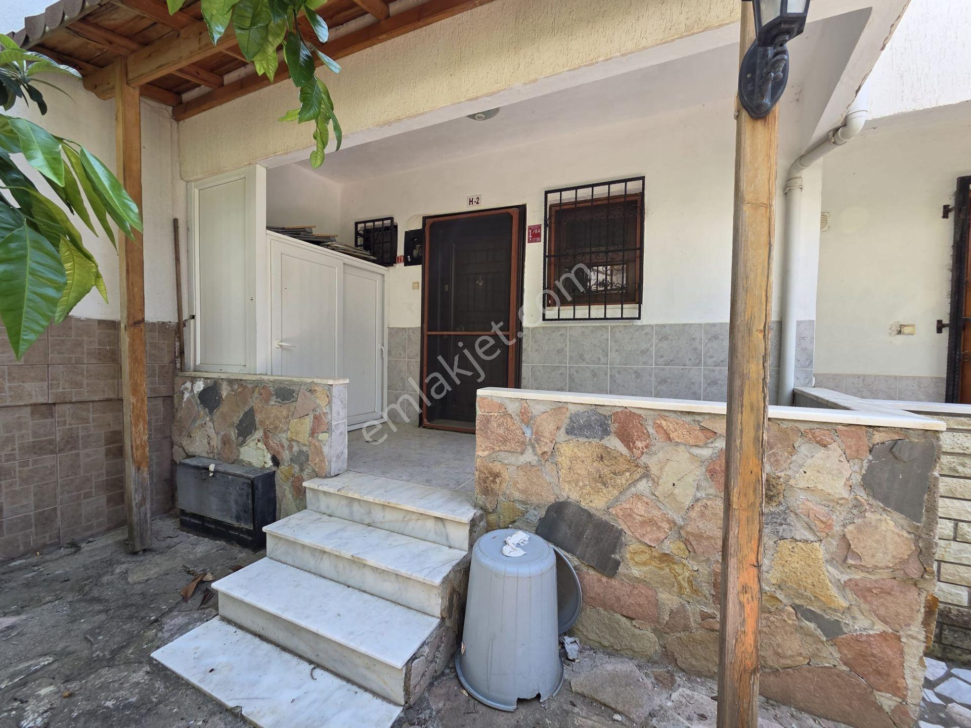 Altınoluk İlkbahar Dan Denize 150 Metre Bahçeli Fırsat İkiz Villa - Görsel 10