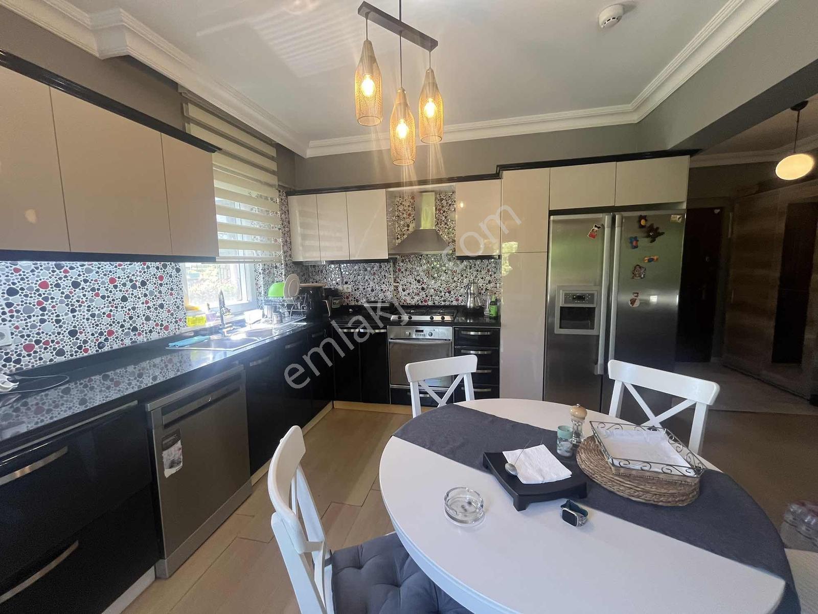 Remax Anka'dan Salkım Sitesinin En İyi Konumunda Satılık Villa - Görsel 7