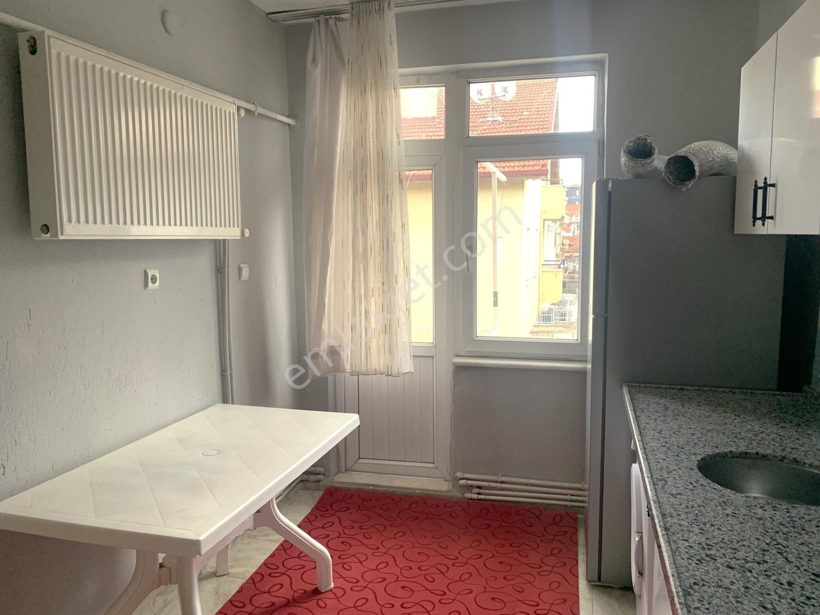 Bahçelievlerde Eşyalı, Satılık 3+1 Daire, 99m² - Görsel 23