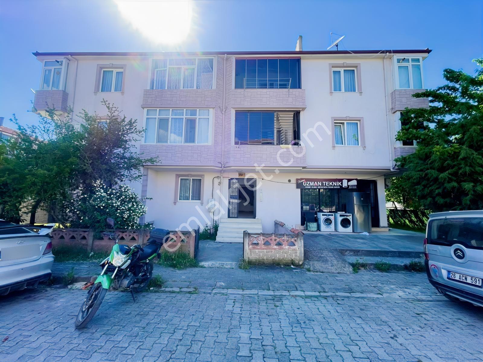Vizyon Emlaktan Çarşı Merkezde Bahçe Kullanımlı Fırsat2+1 Daire - Görsel 11