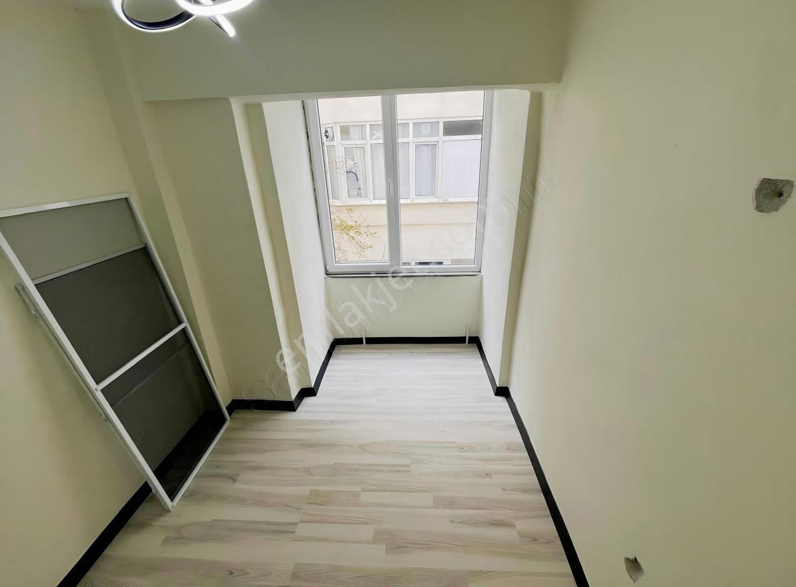 Denize 200 M Full Yapılı Ara Kat Ön Cephe 2+1 Satılık Daire - Görsel 13