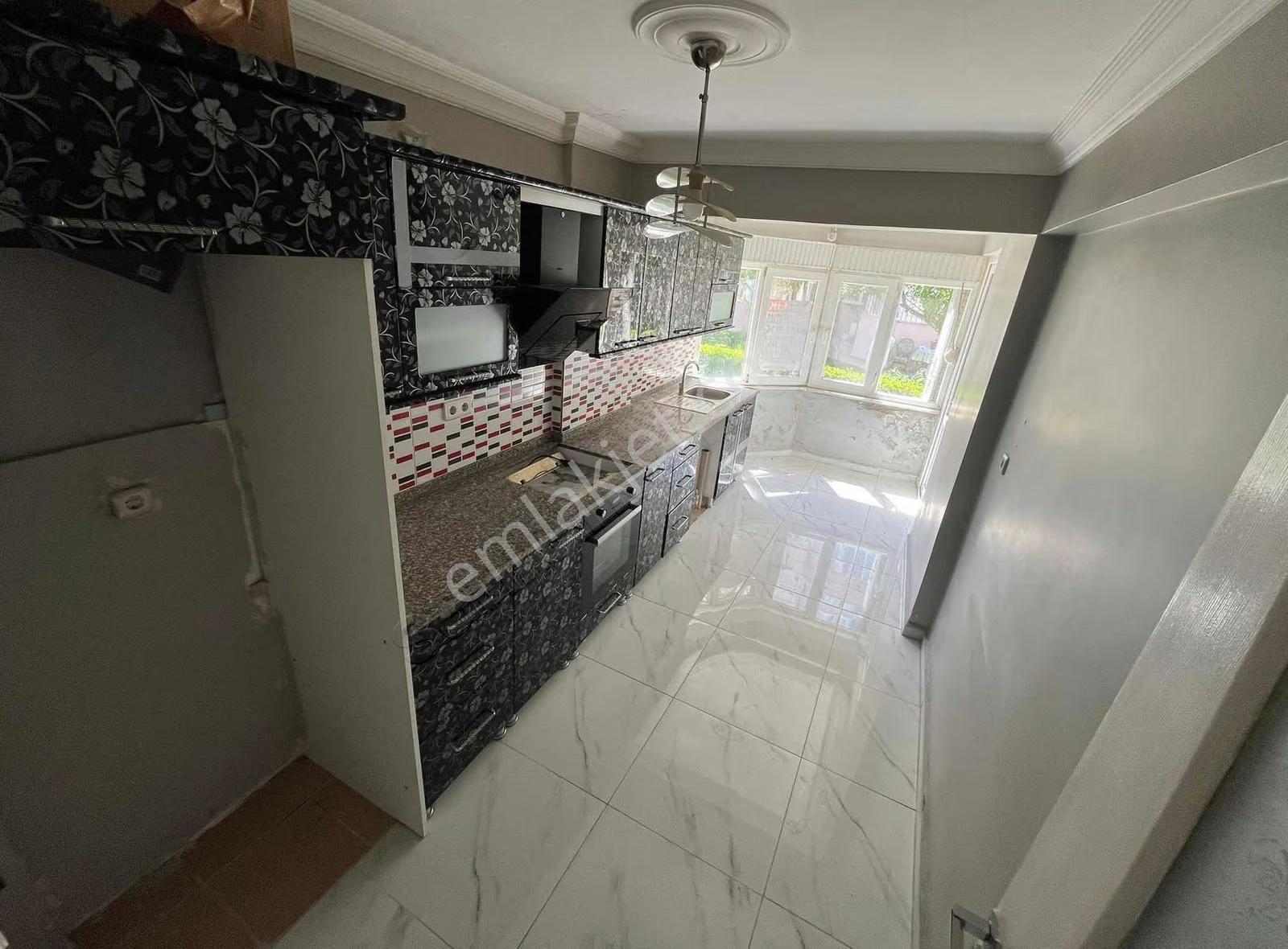 Akçay Köşemden Bahçe Kullanımlı Merkezde 2+1 Satılık Daire - Görsel 22