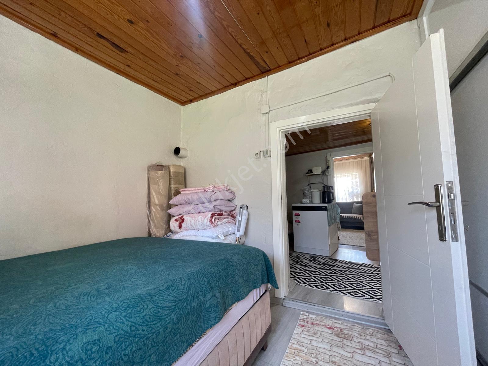 Ayvada'dan Ayvalık Merkez’de Tek Tapudan 2 Ayrı Girişli 2. Kağir Rum Evi​ - Görsel 29