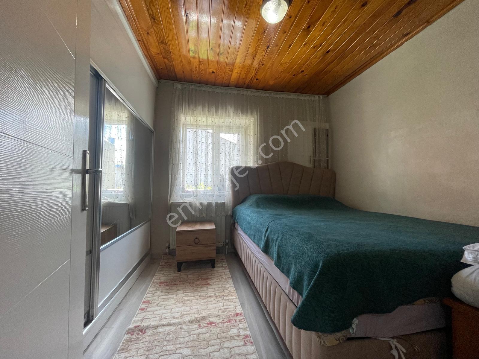 Ayvada'dan Ayvalık Merkez’de Tek Tapudan 2 Ayrı Girişli 2. Kağir Rum Evi​ - Görsel 28