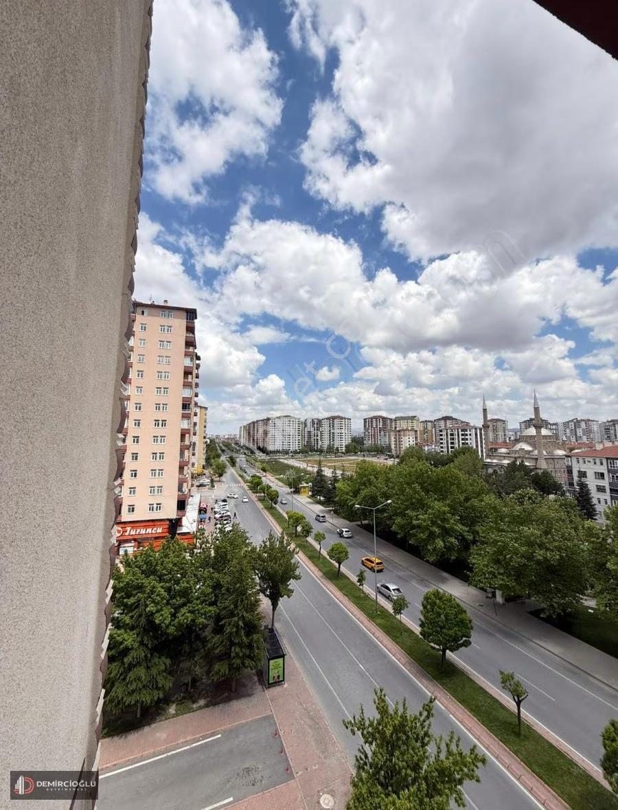 Güney Cephe Ünü Açık Kiralık Daire - Görsel 17