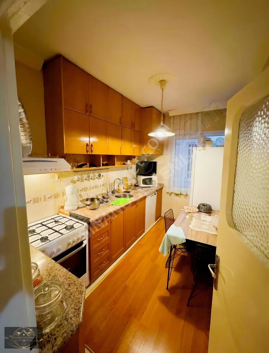 Sinanoğlu'dan Satılık Dostlar Sitesinde Ara Kat 3+1 Daire