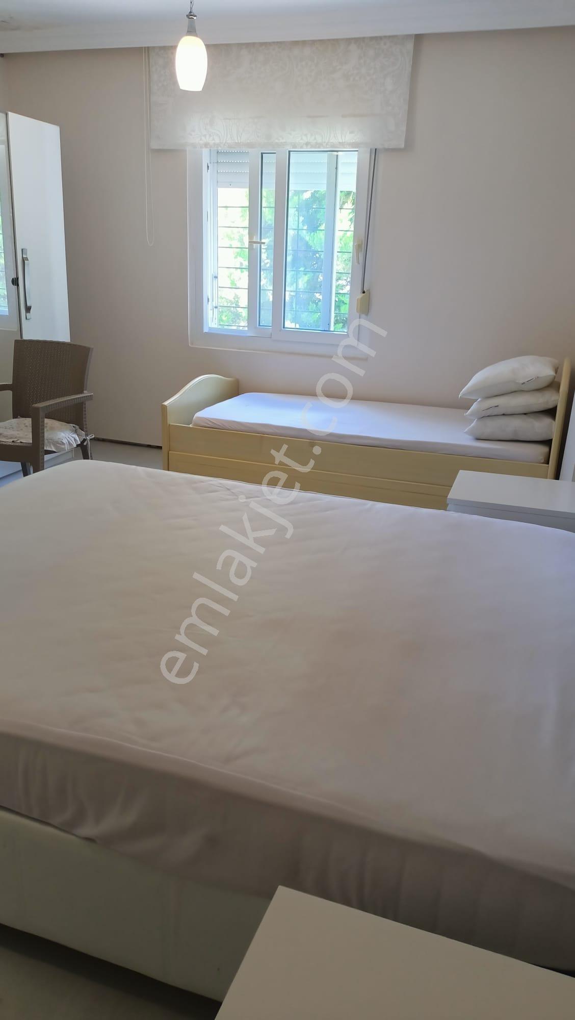 Çeşme Dalyan'da Marina'ya Yürüme Mesafesinde Sezonluk Kiralık Daireler - Görsel 33