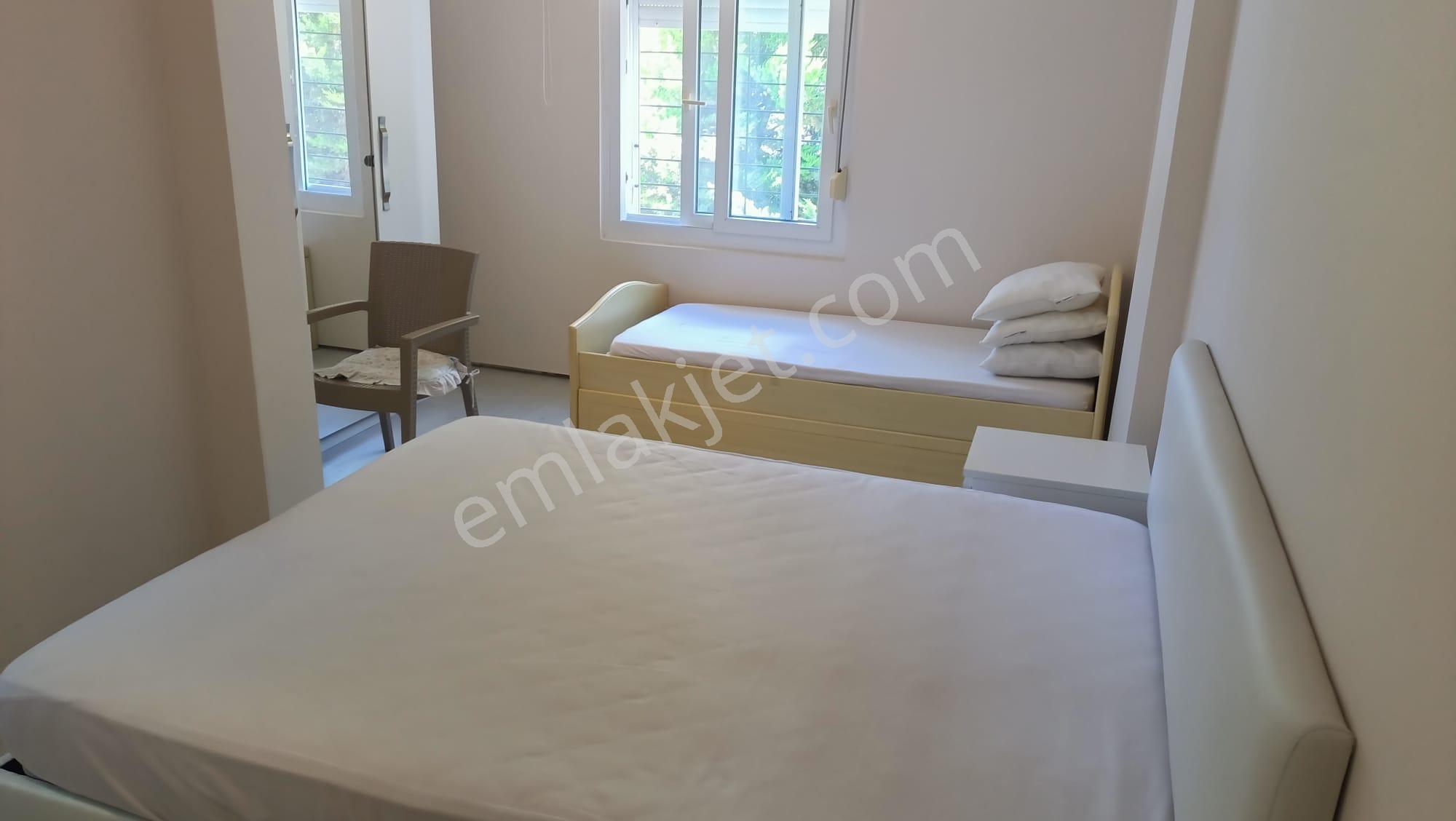 Çeşme Dalyan'da Marina'ya Yürüme Mesafesinde Sezonluk Kiralık Daireler - Görsel 31