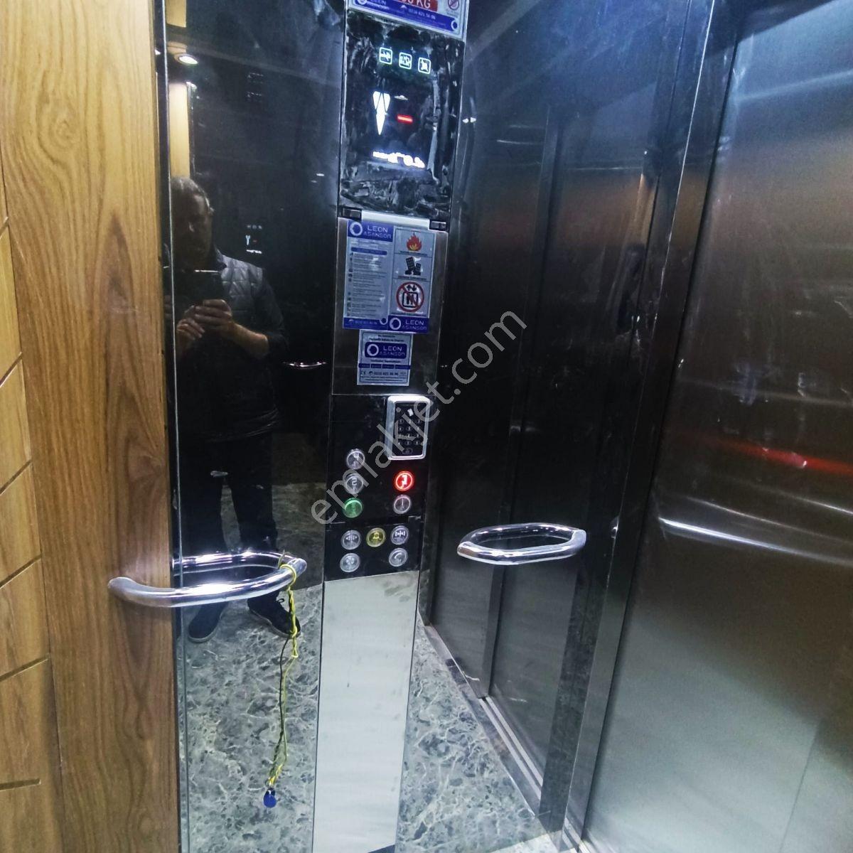 Şişli Merkezde Kiralik Lüks Asansörlü Daire - Görsel 24