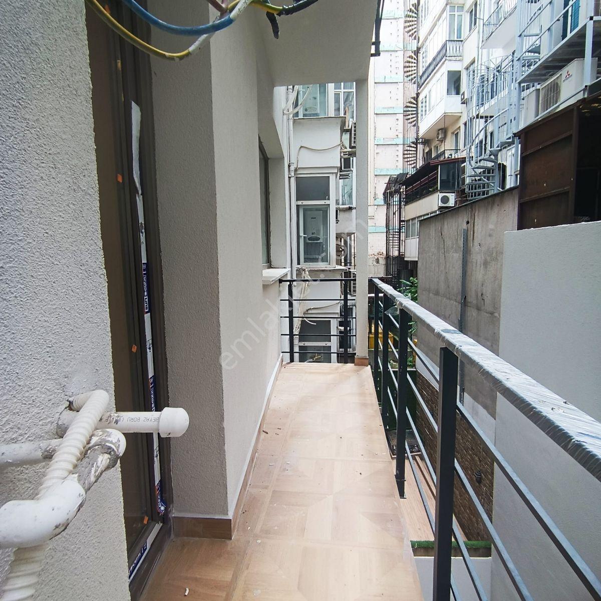 Şişli Merkezde Kiralik Lüks Asansörlü Daire - Görsel 10