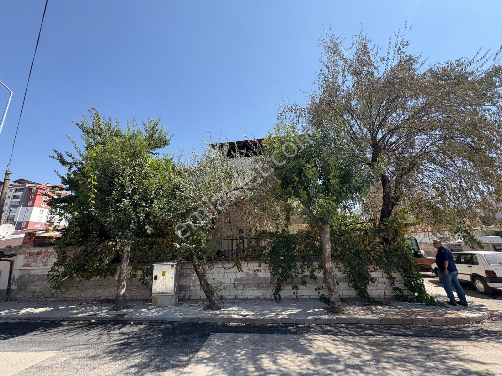 Karaman Yenişehir Mh.snde Müstakil Satılık 267 M2 Arsa Ve Ev - Görsel 24