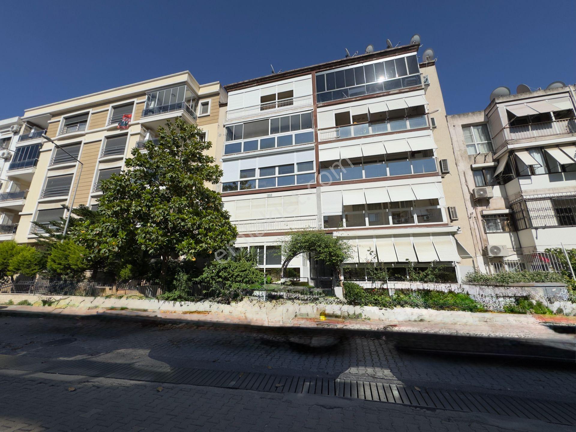 Karşıyaka Bahçelievler 3+1 Bahçeli Geniş Ferah Daire - Görsel 32