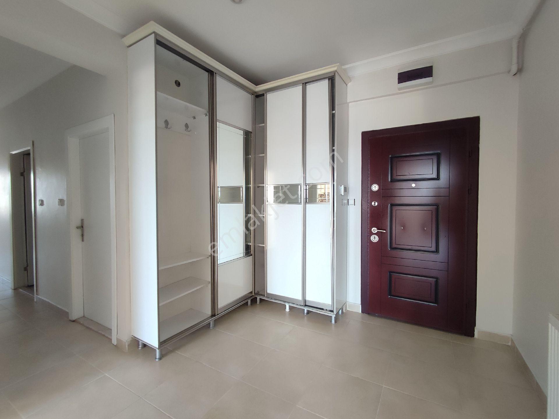 Batıkent Çakırlar Göbek 4+1 Kiralık Yüksek Ara Kat Ferah Daire - Görsel 9
