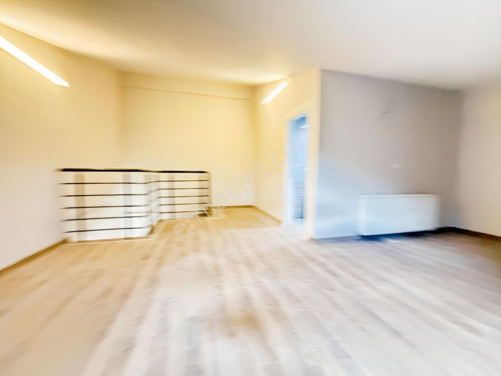 Site Konseptinde Jewel Projesine Komşu Avm Karşısı Ön Cephe 2+1 - Görsel 26