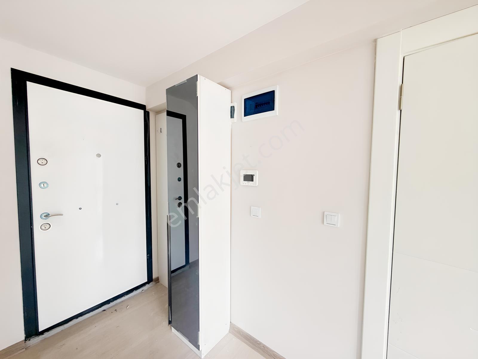 Site Konseptinde Jewel Projesine Komşu Avm Karşısı Ön Cephe 2+1 - Görsel 16