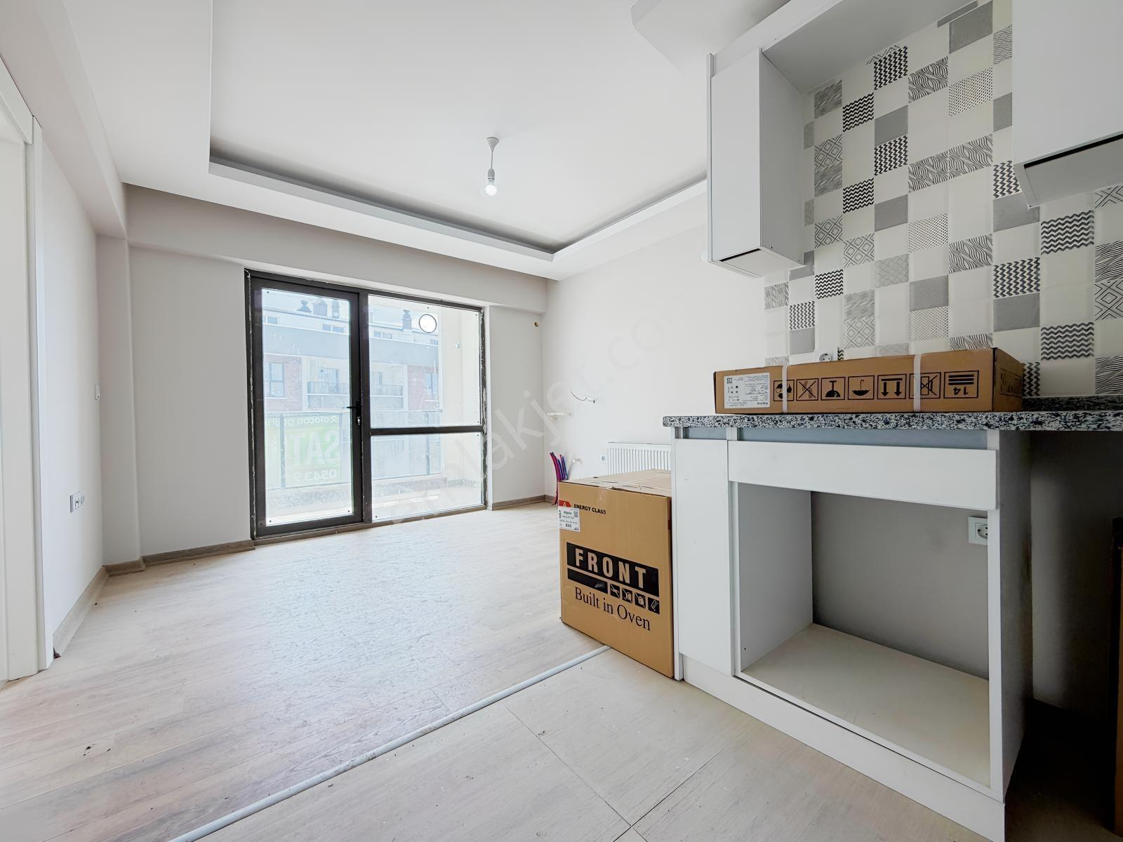 Site Konseptinde Jewel Projesine Komşu Avm Karşısı Ön Cephe 2+1 - Görsel 24