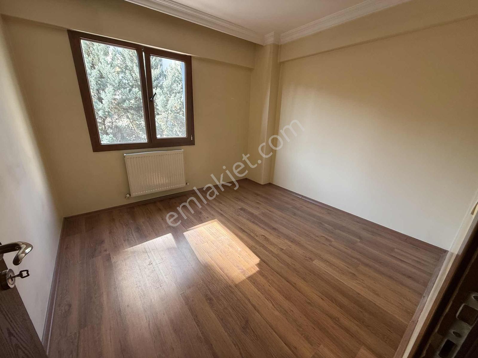 Emlak Center'dan Güzel Yurt Mah 3+1 Kiralık Daire - Görsel 19