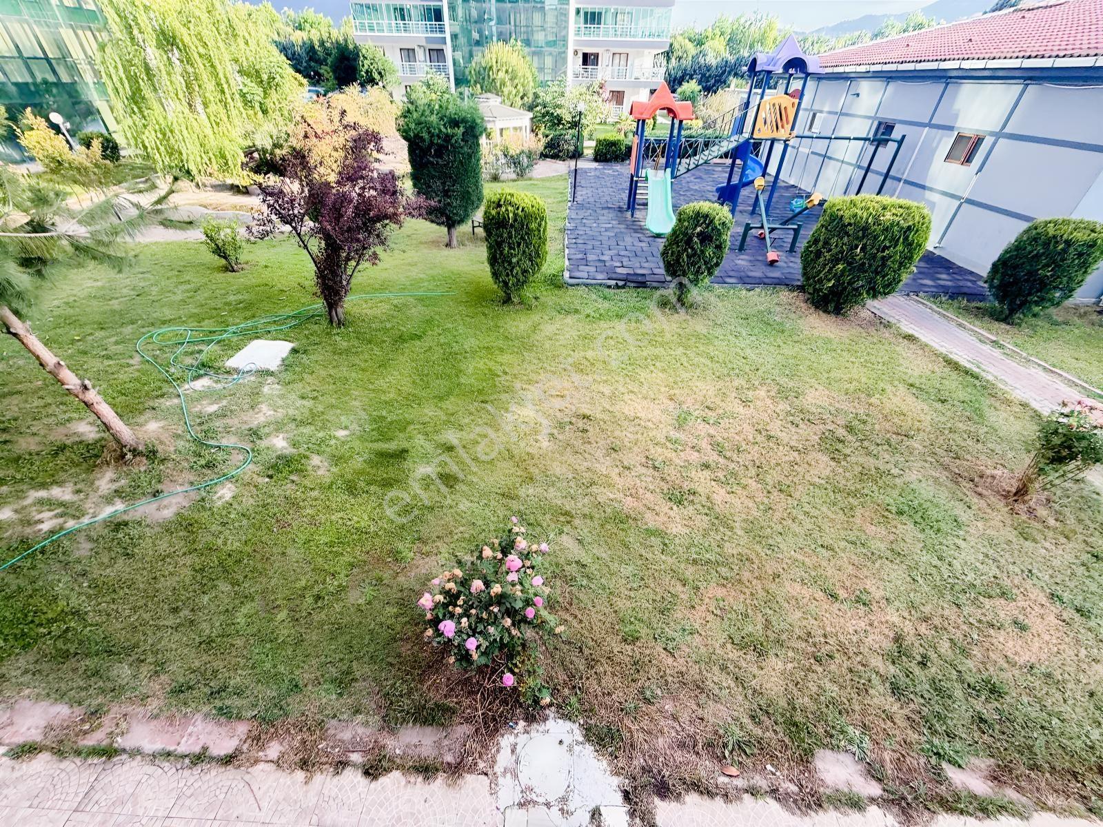 Emlak Center'dan Güzel Yurt Mah 3+1 Kiralık Daire - Görsel 23