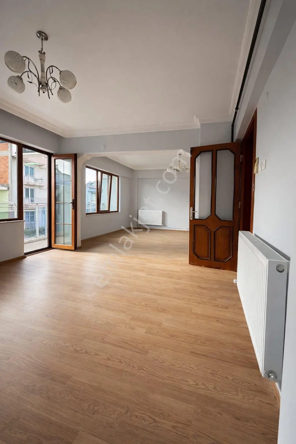 ⭐ Şirinevler Mahallesi’nde Diş Hastanesi Ve Adliye Yakını Kiralık 3+1