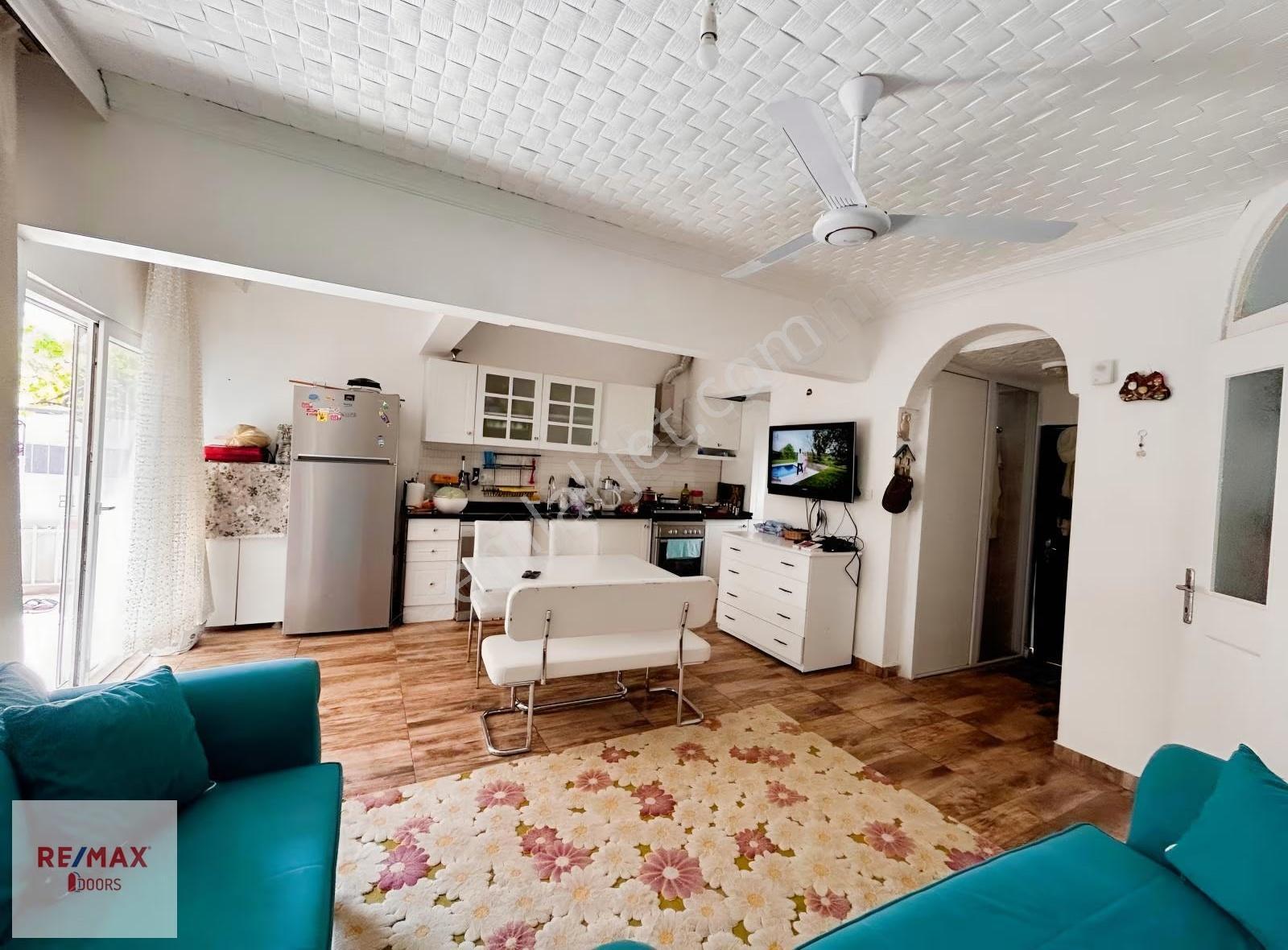 Serik Boğazkent'te Tripleks Full Eşyalı Bakımlı 3+1 Villa - Görsel 11