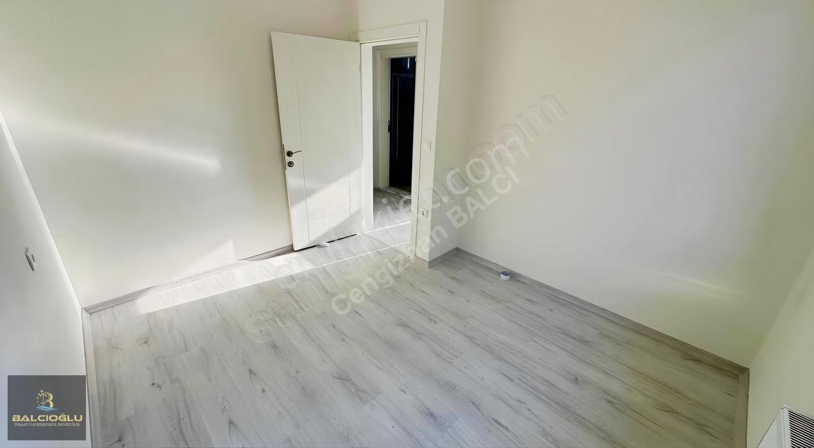 Balcıoğlundan Kocaali Yalıda Kiralık 3+1 Lüx Triplex Villa - Görsel 23
