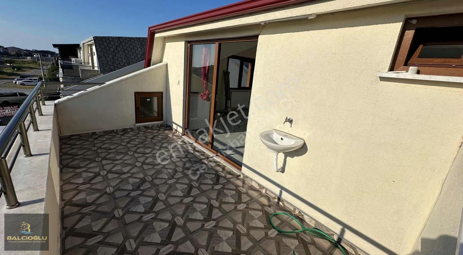 Balcıoğlundan Kocaali Yalıda Kiralık 3+1 Lüx Triplex Villa - Görsel 24