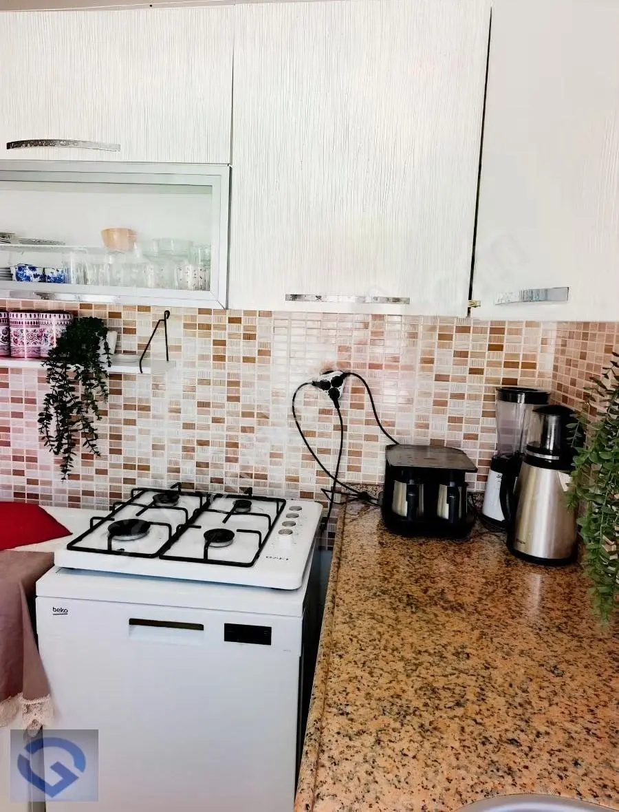Hüseyin Öziç'den Pırlanta Plajında Kiralık Bahçeli Köy Evi - Görsel 4