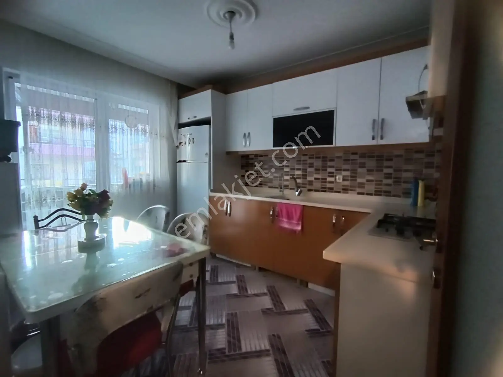 Sincan Malazgirt Mahallesinde 3+1 Satılık Yapılı Yüksek Giriş Daire