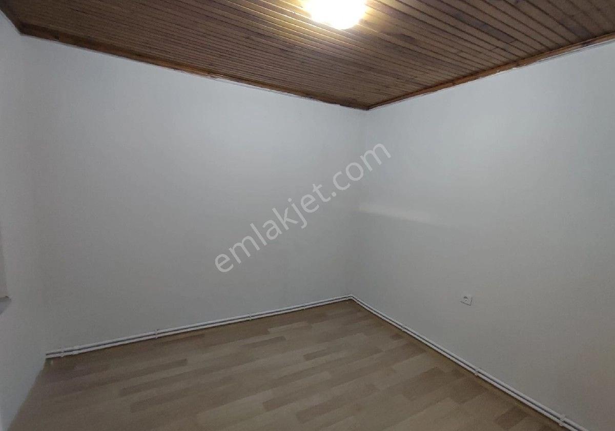 Topraklık'ta Yeni Binada 4 Kat İçi Yenilenmiş 2+1*80m2 Kombili Daire - Görsel 8